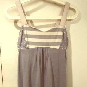 Lululemon tank